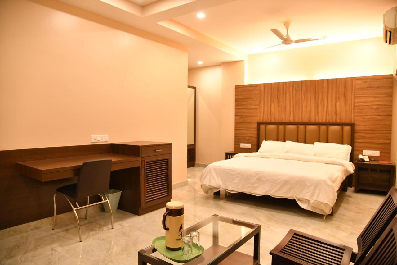 Hotel Prince Residency Bhuj Exterior photo