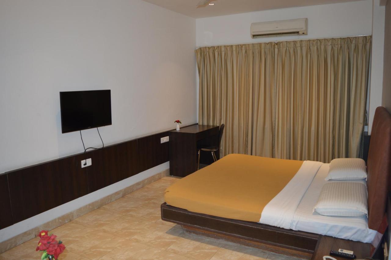 Hotel Prince Residency Bhuj Exterior photo